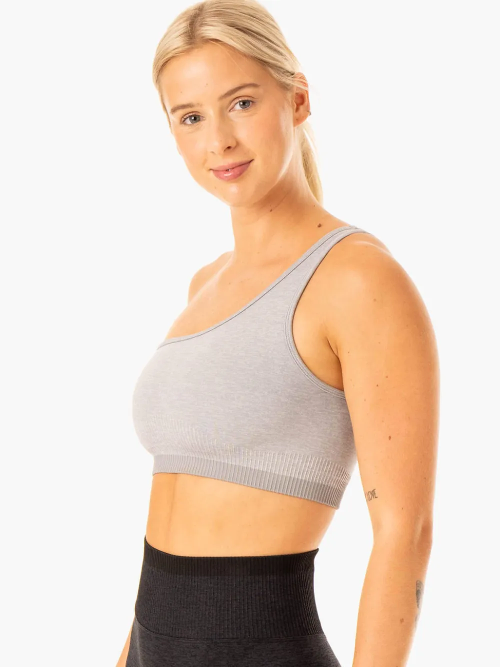 Women Ryderwear Sports Bras|Womens Seamless | Exce eae One houder port Bra