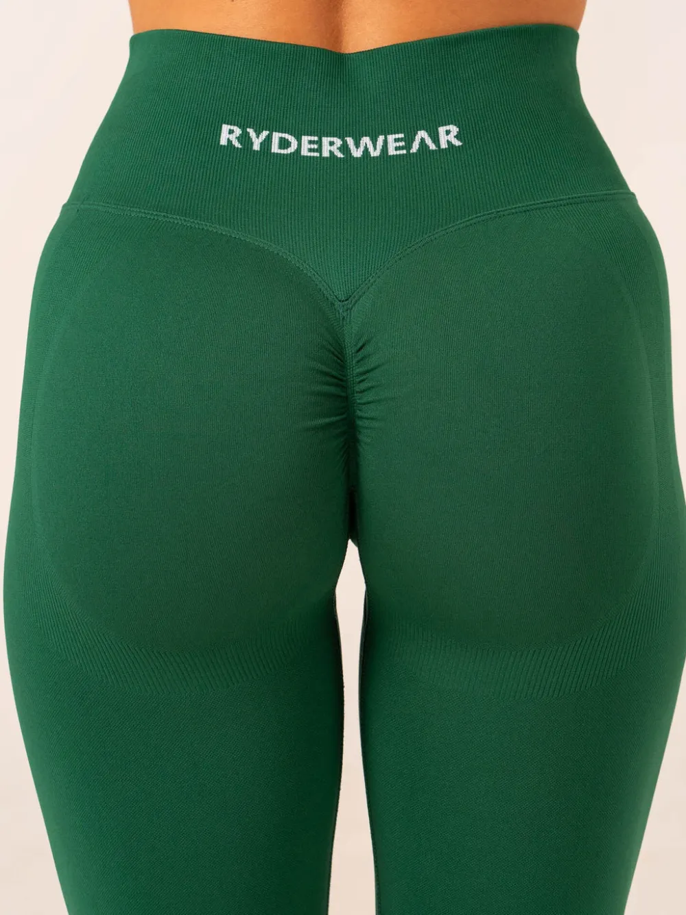 Women Ryderwear Womens Seamless|Invisible Scrunch | ift BB crunch eae egging
