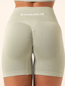 Women Ryderwear Womens Seamless|Invisible Scrunch | ift BB crunch eae hort