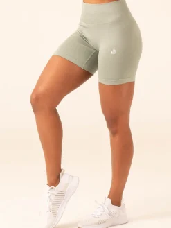 Women Ryderwear Womens Seamless|Invisible Scrunch | ift BB crunch eae hort