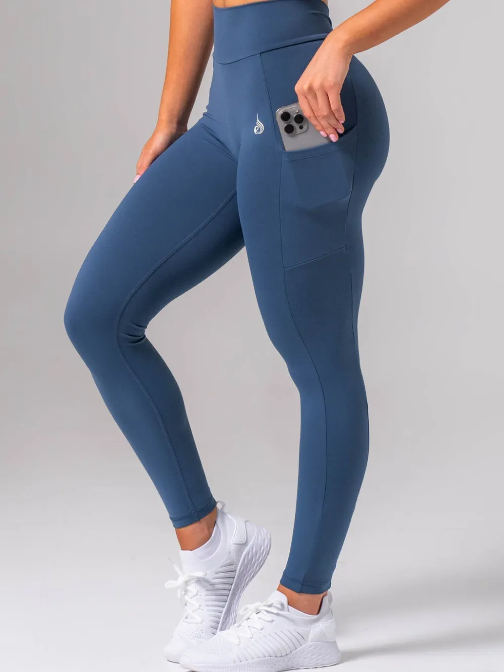 Women Ryderwear Tops|Nkd | NKD V crunch Pocket egging